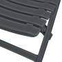 Detailaufnahme: Anthrazitfarbenes, klappbares Bistro-Set aus Kunststoff, Gartenmöbel.