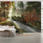 Vlies Fototapete Feuerzungen 450x280 cm mit Waldweg im Herbst, angebracht im Schlafzimmer.