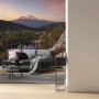 Vlies Fototapete „Between the Light“ mit Bergsee-Motiv im Wohnraum, 450x280 cm.