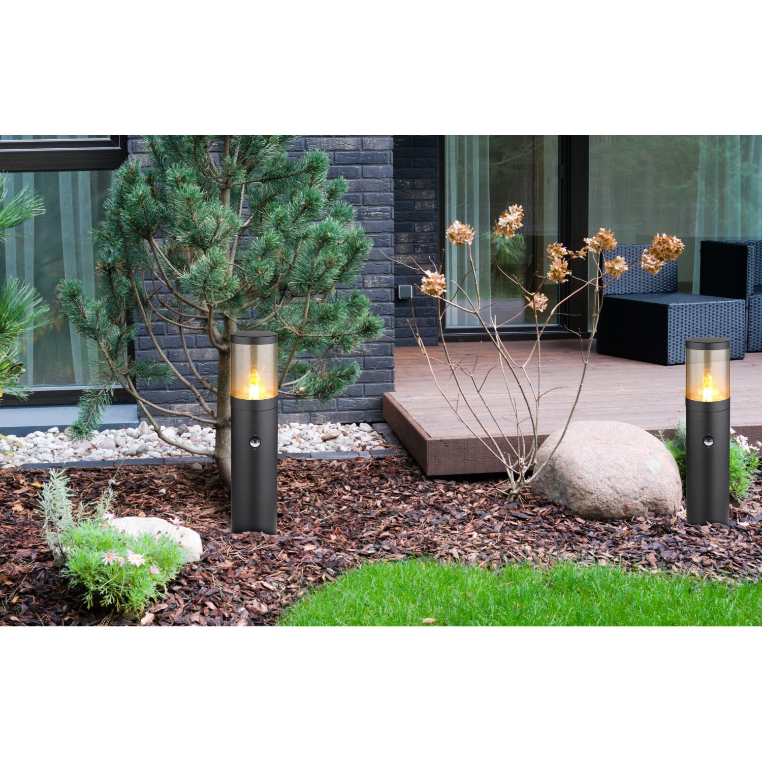 Schwarze, matte Globo Außenleuchte im Garten, 50cm hoch. Wegeleuchte mit Sensor für den Außenbereich.