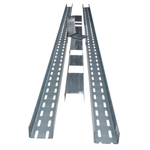 Türset für OBI Trennwandpaket 75 mm: U-Profile, Türschutzprofil, Steckwinkelsatz und Schrauben.