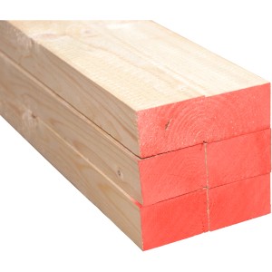 Stapel sägerauer Dachlatten S10 aus Fichte/Tanne, 40x60x4000 mm, für den Dachbau.