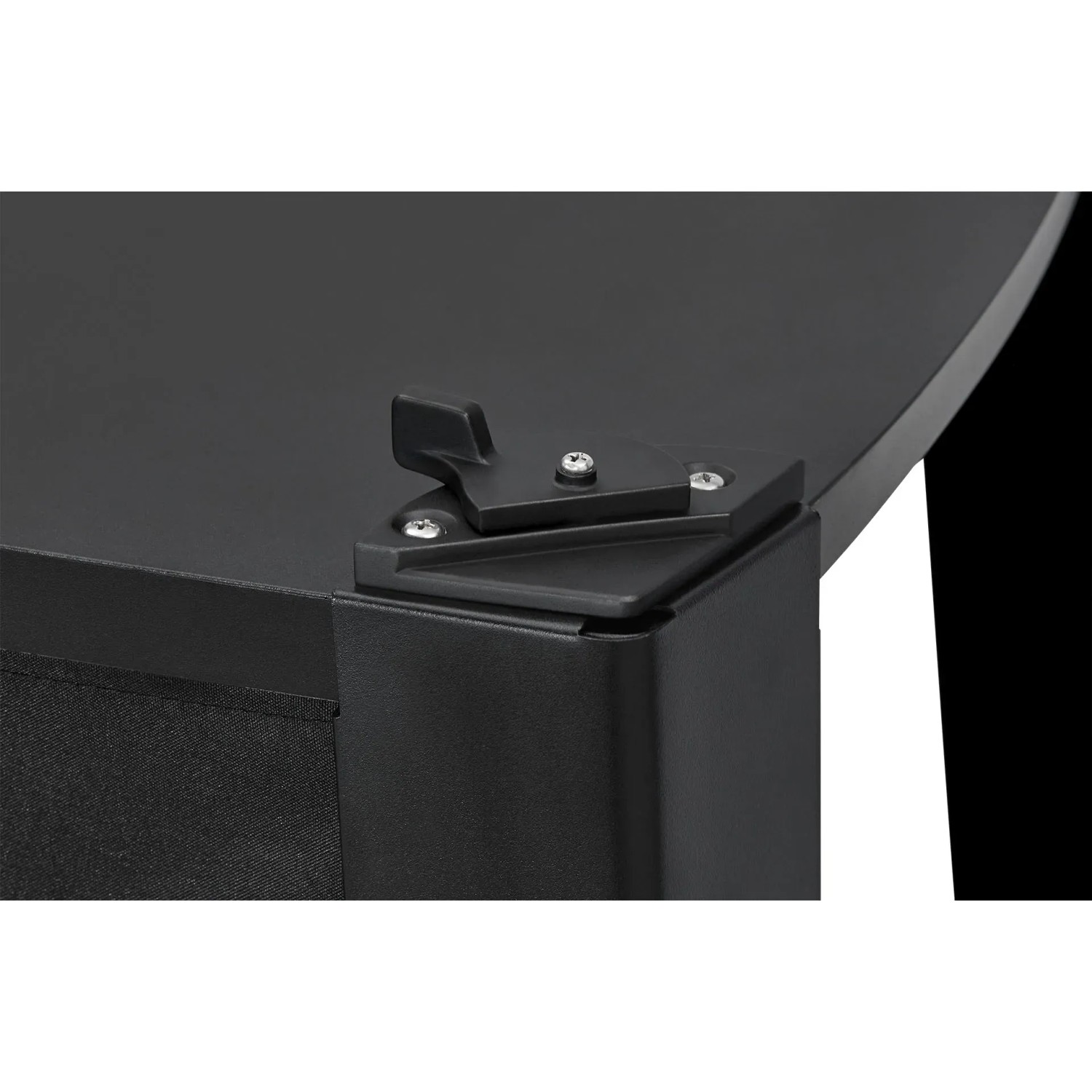 Detailaufnahme: Enders Urban II Gasgrill Trolley-Verbindung mit Schieber.