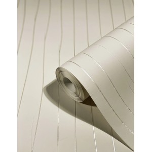 Beige Vliestapete mit Streifen in Crushed-Optik von Marburg, modernes Design für Wohnräume.