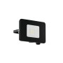 Schwarzer Eglo LED-Außenstrahler Faedo 3, 9,5x13cm, für die Wandmontage im Außenbereich.