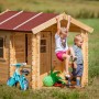 Timbela Kinderspielhaus M501A mit Boden und Plexiglasfenster, Kinder spielen davor im Garten.