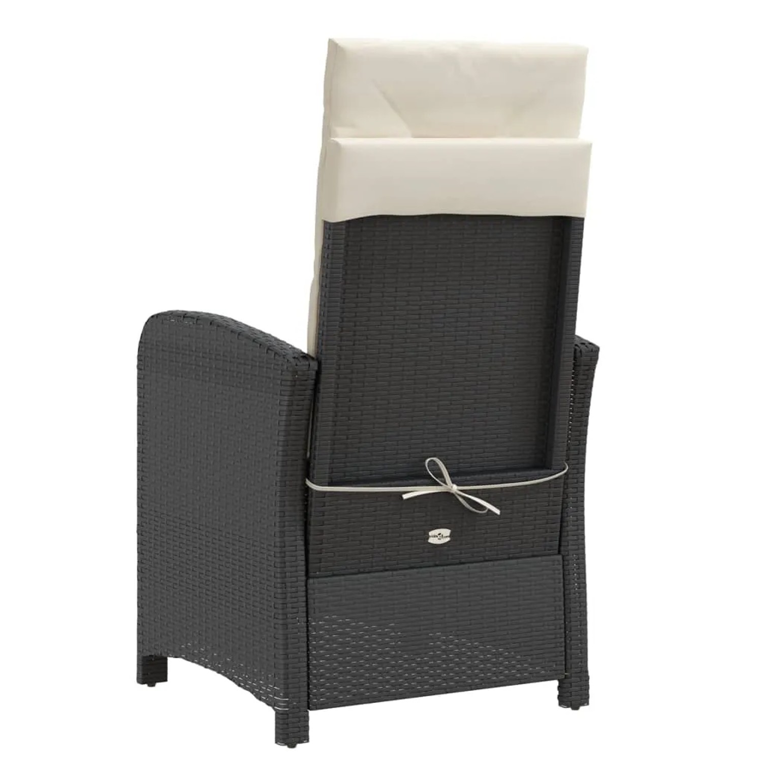 Schwarzer, verstellbarer Gartensessel aus Rattan mit cremefarbenen Kissen (2er-Set).