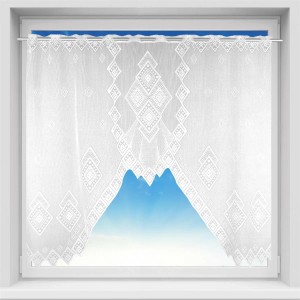 Weiße Arsvita Bistrogardine mit Rautenmuster und Stangendurchzug am Fenster.