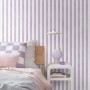 ESTAhome Streifentapete in Lila und Weiß im Schlafzimmer, Dekorative Tapete.