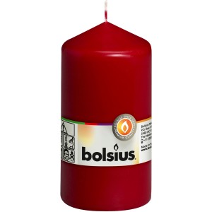 Altrote Stumpenkerze, 130/68 mm, für den Innenbereich. Dekorative Kerze für stimmungsvolle Beleuchtung.