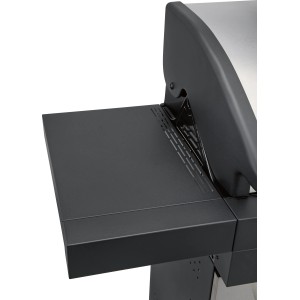 Detailaufnahme: Abklappbarer Seitentisch des Jamestown 2-Brenner Gasgrills Maddox.