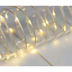 Warmweiße Lichterkette mit 80 LEDs und transparentem Kabel für den Innenbereich.