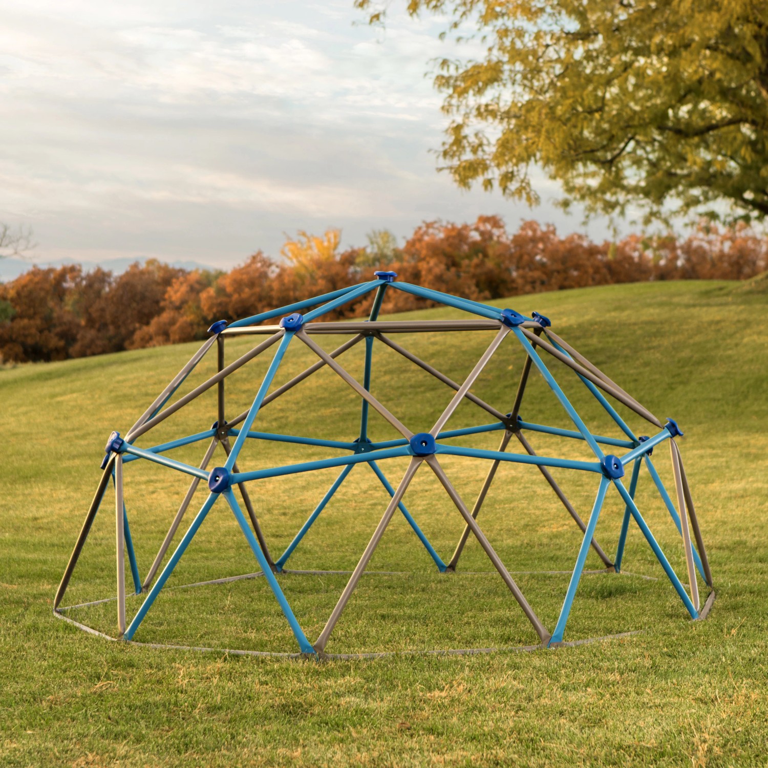 Lifetime Klettergerüst Geodome, 274x137cm, blau-grau, auf Rasen
