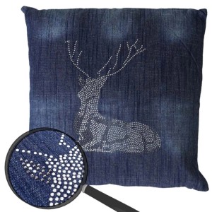 Blaues MCW Deko-Kissen Hirsch aus Polyester mit glitzerndem Hirschmotiv. Ideal für Weihnachtsdekoration.