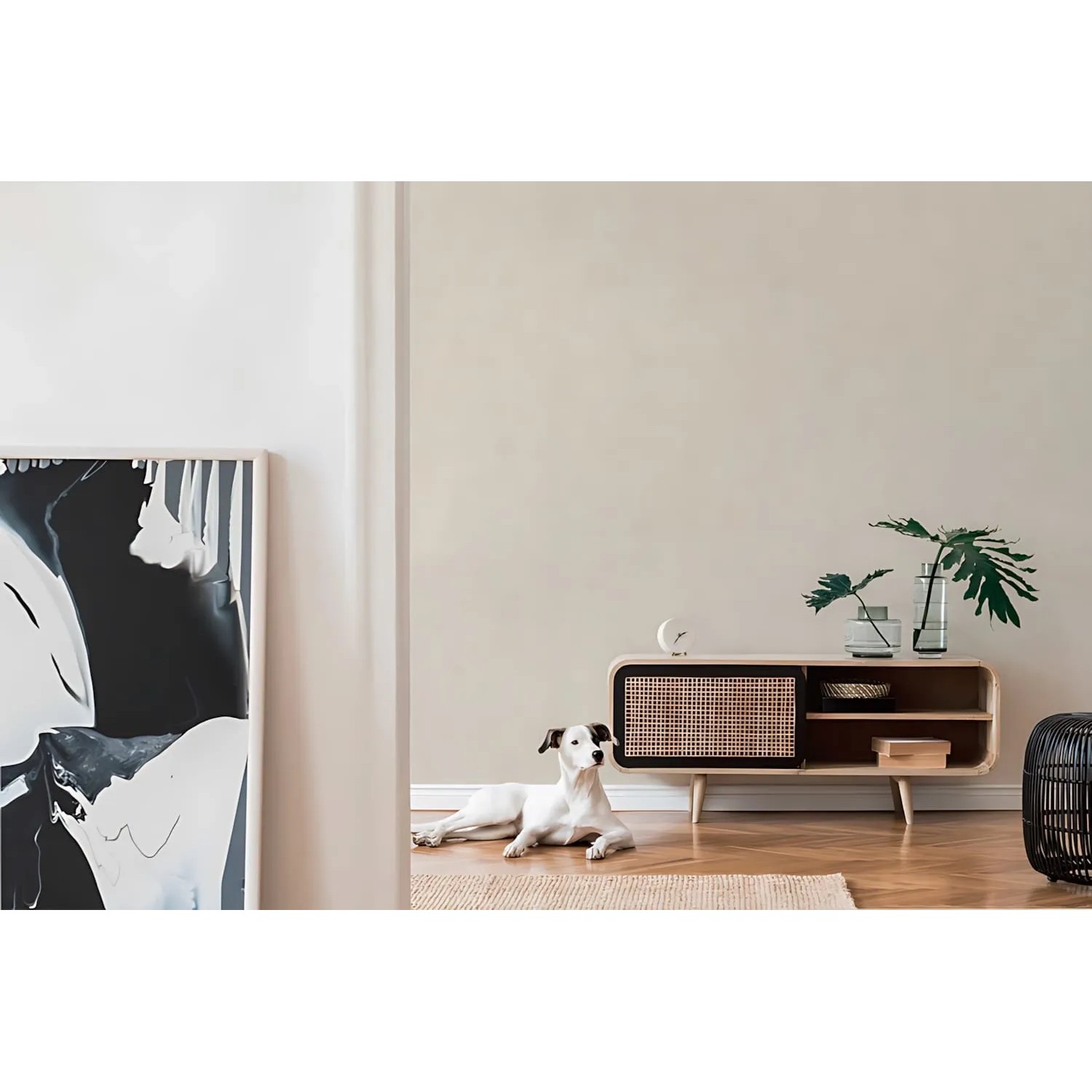 Wohnraum mit PROFHOME Uni Tapete in Creme. Matte Vliestapete für Wohnzimmer und Flur.