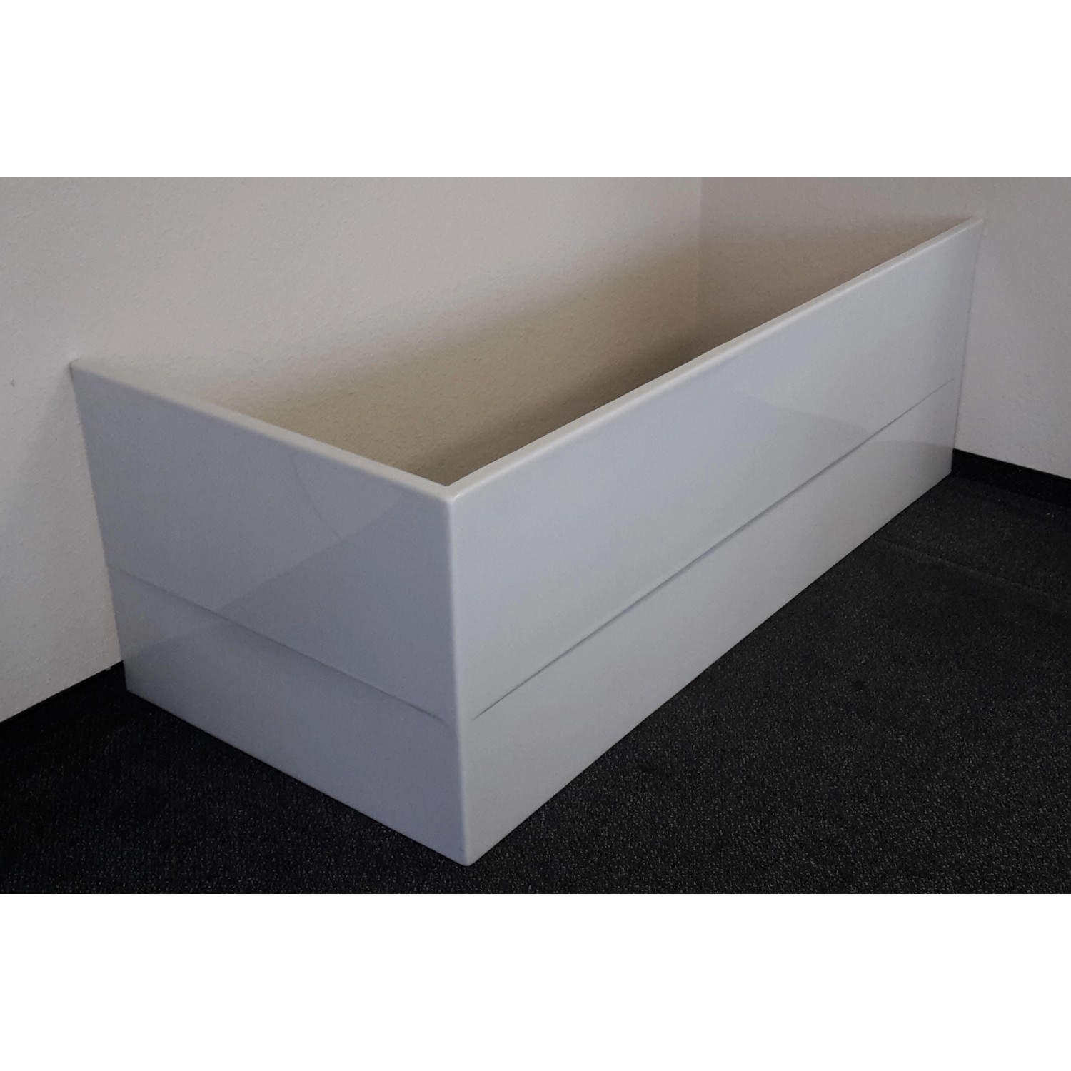 Weiße Acrylschürze für Badewanne Porta, 180 cm, linke Ausführung.