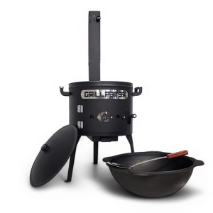 Grillpeter Utschak Asamat mit 12L Gusseisen Kazan und Schaumlöffel, ideal für Outdoor-Küche.