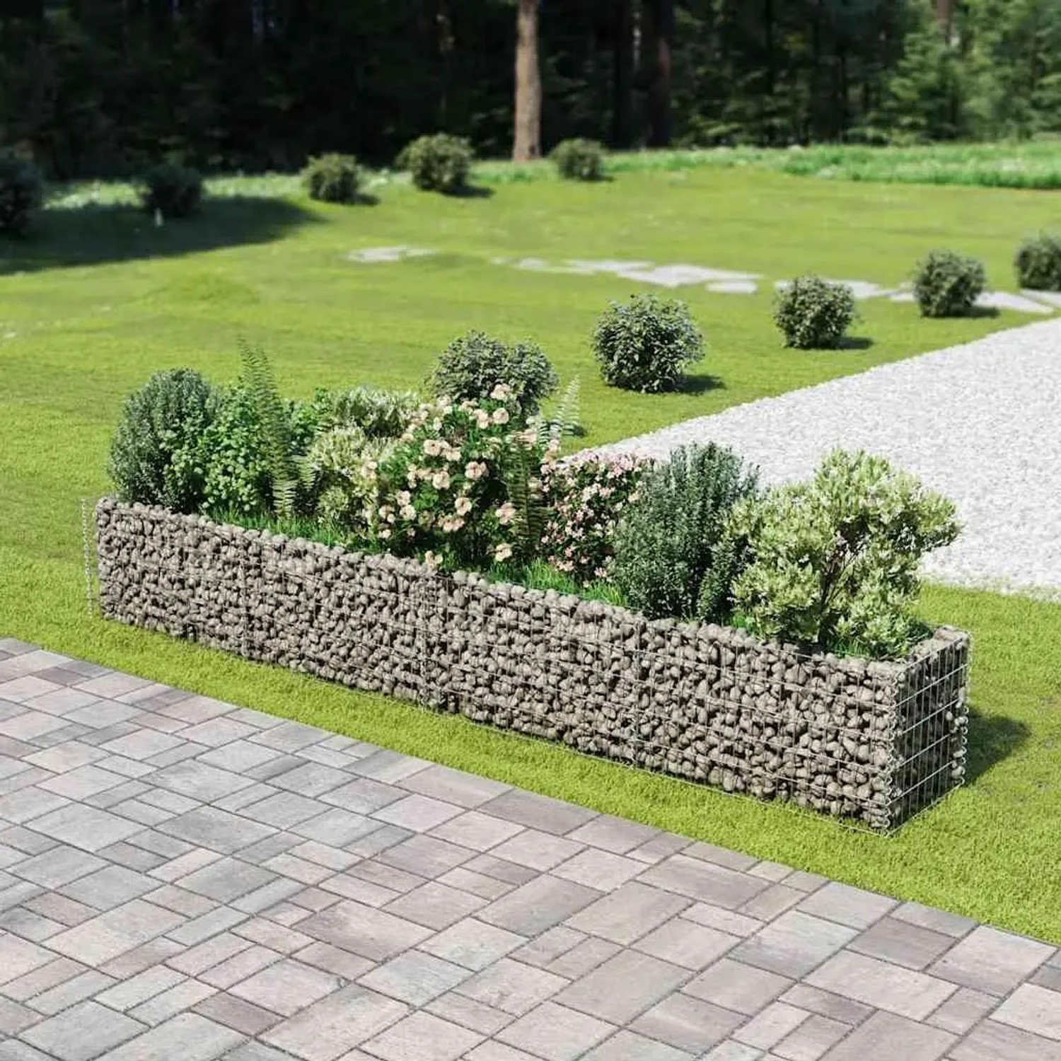 furnicato Gabionen-Hochbeet aus verzinktem Stahl, gefüllt mit Steinen und bepflanzt.