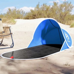 Azurblaues Furnicato Pop-Up Strandzelt auf Sandstrand. Schneller Aufbau, offener Eingang, idealer Schattenspender für Camping.
