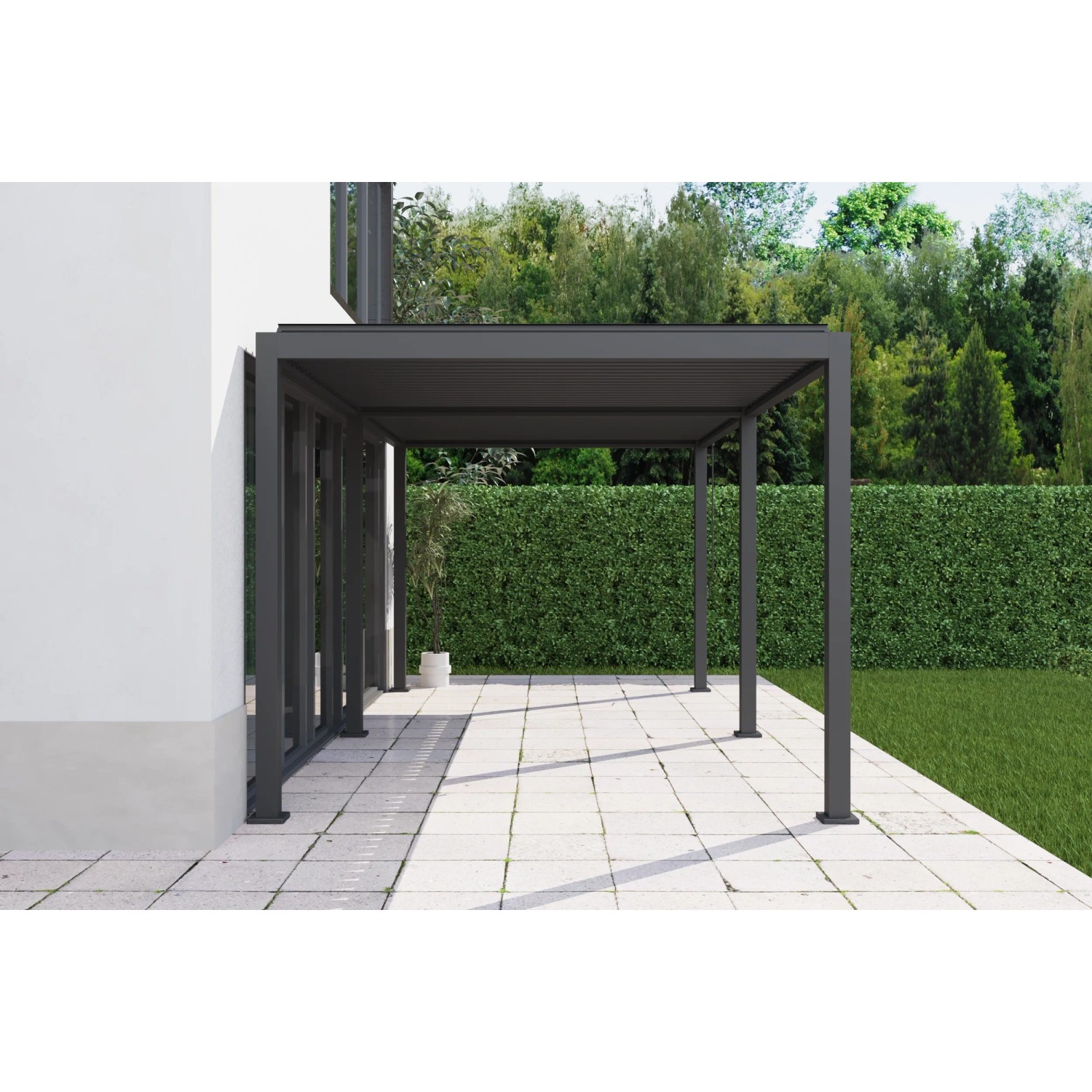 Anthrazitfarbene Pergola 3x6m auf Terrasse, mit verstellbaren Lamellen, an weißem Haus. Ideal für Garten & Sonnenschutz.