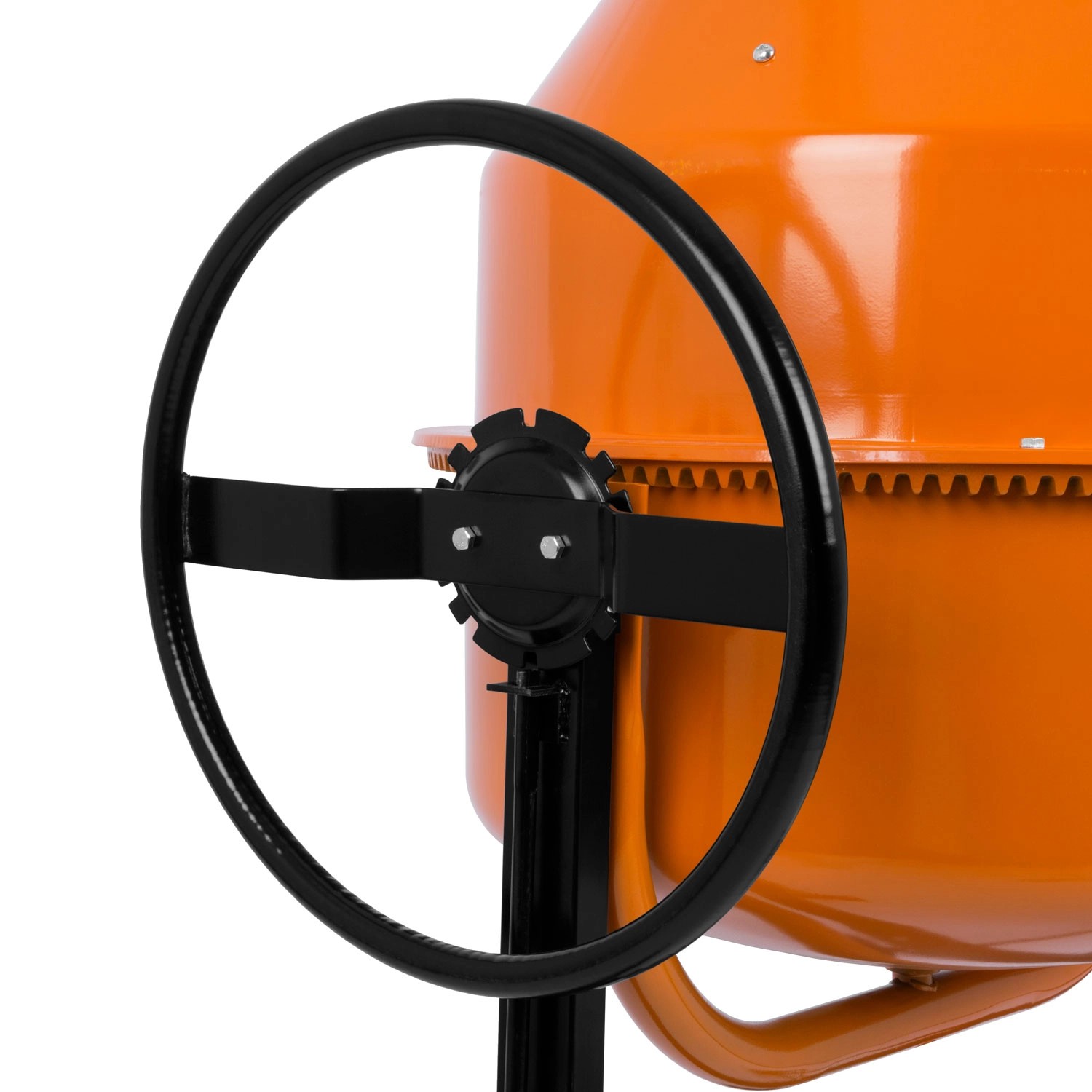 Detailaufnahme: EBERTH Betonmischer 140L mit Schwenkrad und orangefarbener Trommel.