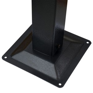 Detailaufnahme: Schwarzer Standfuß der MCW Pergola 3,5x3,5m Terrassenüberdachung.