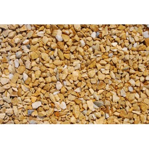 Gold-ockerfarbener Marmorsplitt (8-12 mm) im 25 kg Sack für Garten und Landschaft.