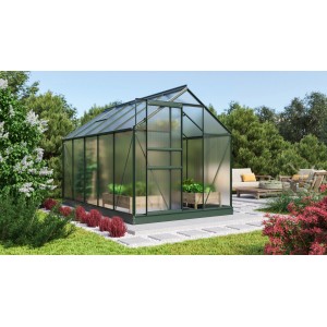 Vitavia Gewächshaus Comet 6200 Smaragd mit Fundament im Garten.
