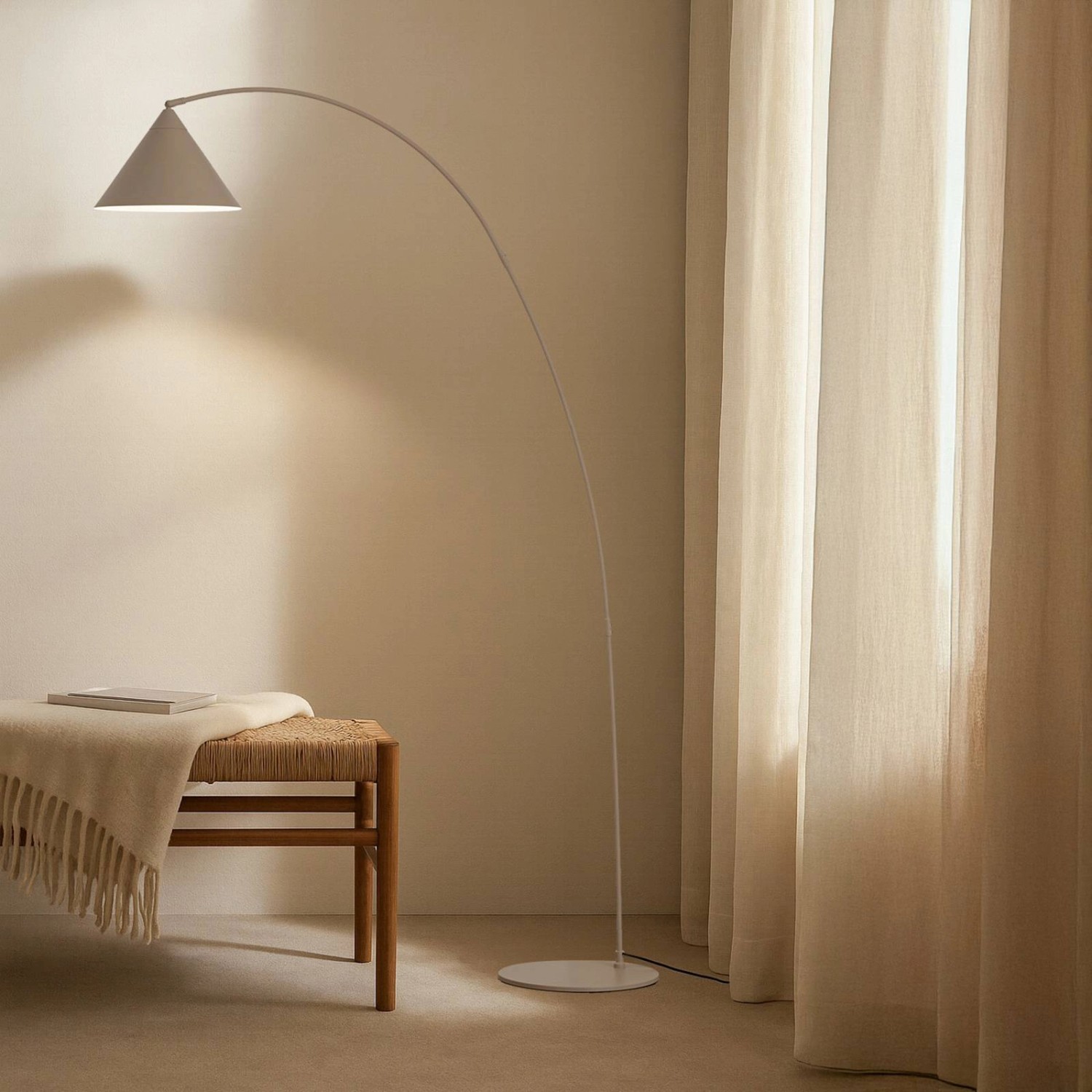 Lindby Stehlampe Bogenleuchte Triangolo 10041613 Modern in Creme aus Metall 1-flammig E27 Wohnzimmerleuchte_2