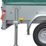 Stema Abstellstützen-Set am Anhänger montiert, silberfarben, zur Stabilisierung beim Be- und Entladen.