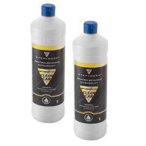 Zwei weiße STAHLWERK 1 Liter Universalreiniger Konzentrat Flaschen mit Citrus Duft und blauen Kappen.