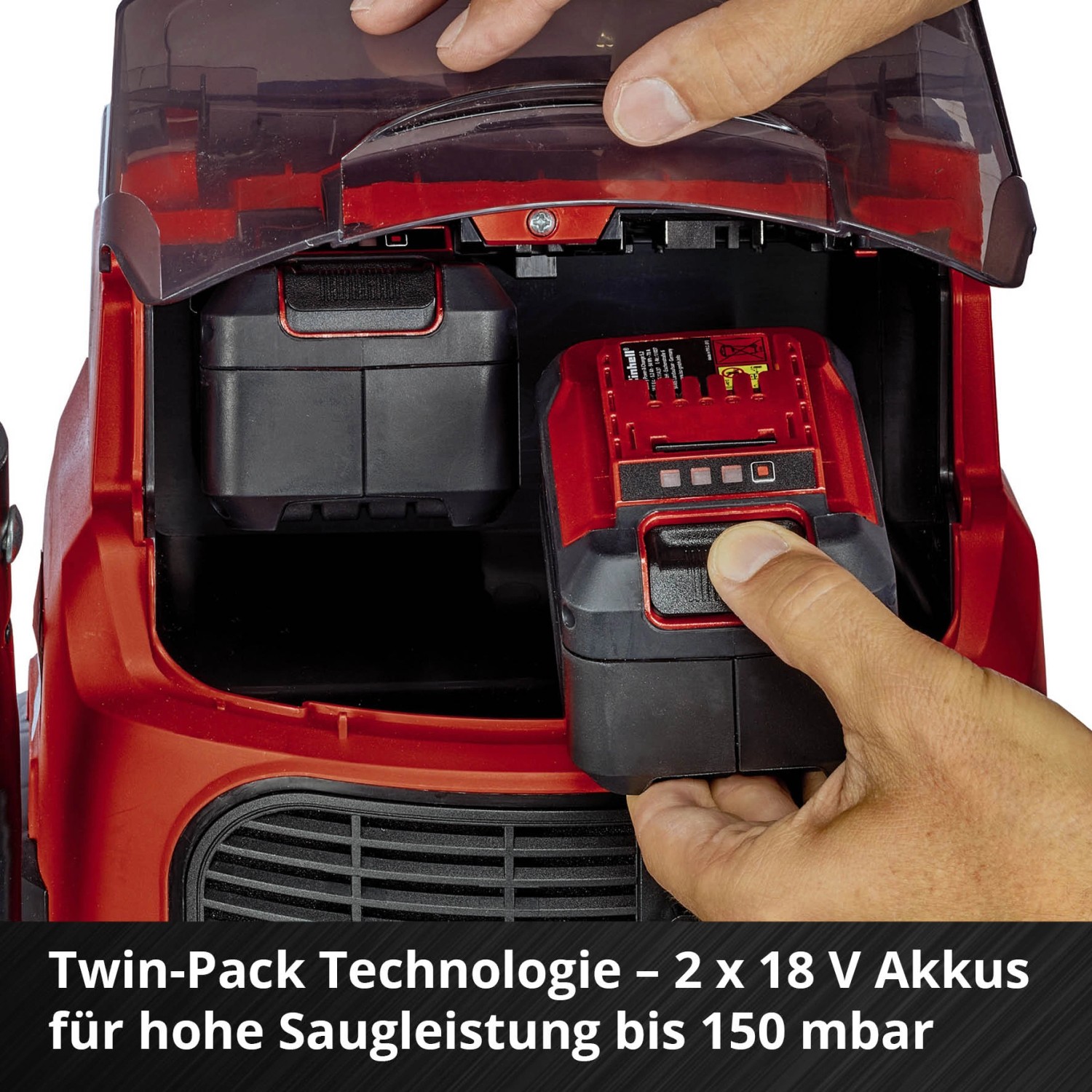 Einhell Akku-Nass-Trockensauger: Einsetzen der Power X-Change Akkus für kabellose Nutzung.