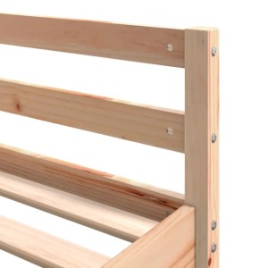 Detailansicht Hochbett mit Schreibtisch aus Kiefernholz, Leiter und Lattenrost.