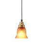 PR Home Emmi Pendelleuchte: Kleine Vintage-Lampe mit geripptem, bernsteinfarbenem Glasschirm und Messingdetails.