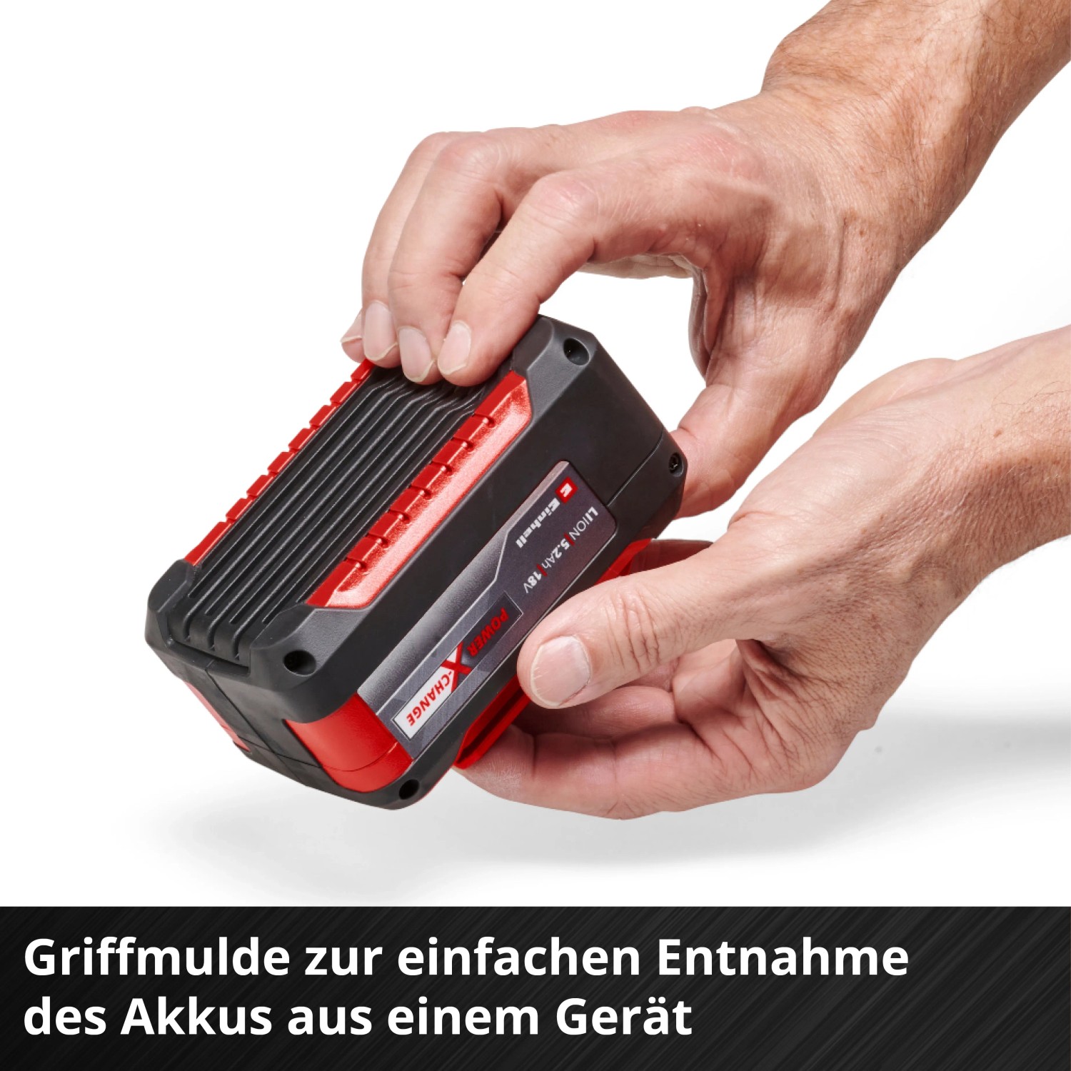 Einhell Power X-Change Akku 18 V 5,2 Ah Plus in Händen, Akku für Elektrowerkzeuge.