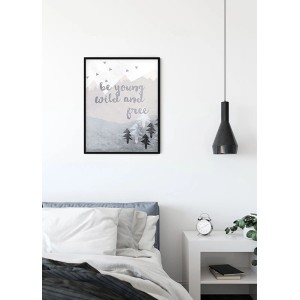 Komar Wandbild Wild and Free, 40x50 cm, mit Berg- und Waldmotiv im Kinderzimmer.