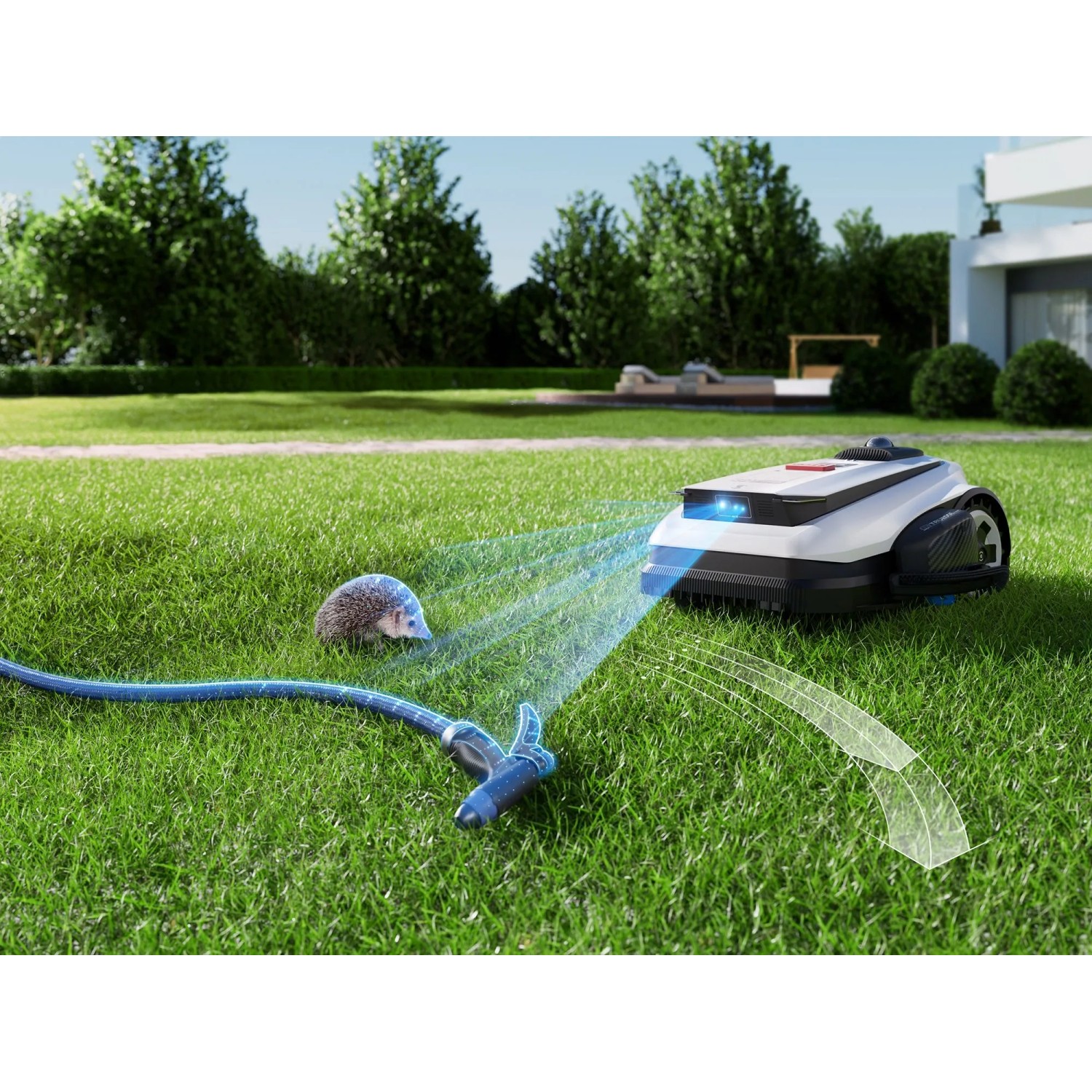 Ecovacs Goat A3000 Mähroboter in Aktion mit Hinderniserkennung (Igel, Gartenschlauch).