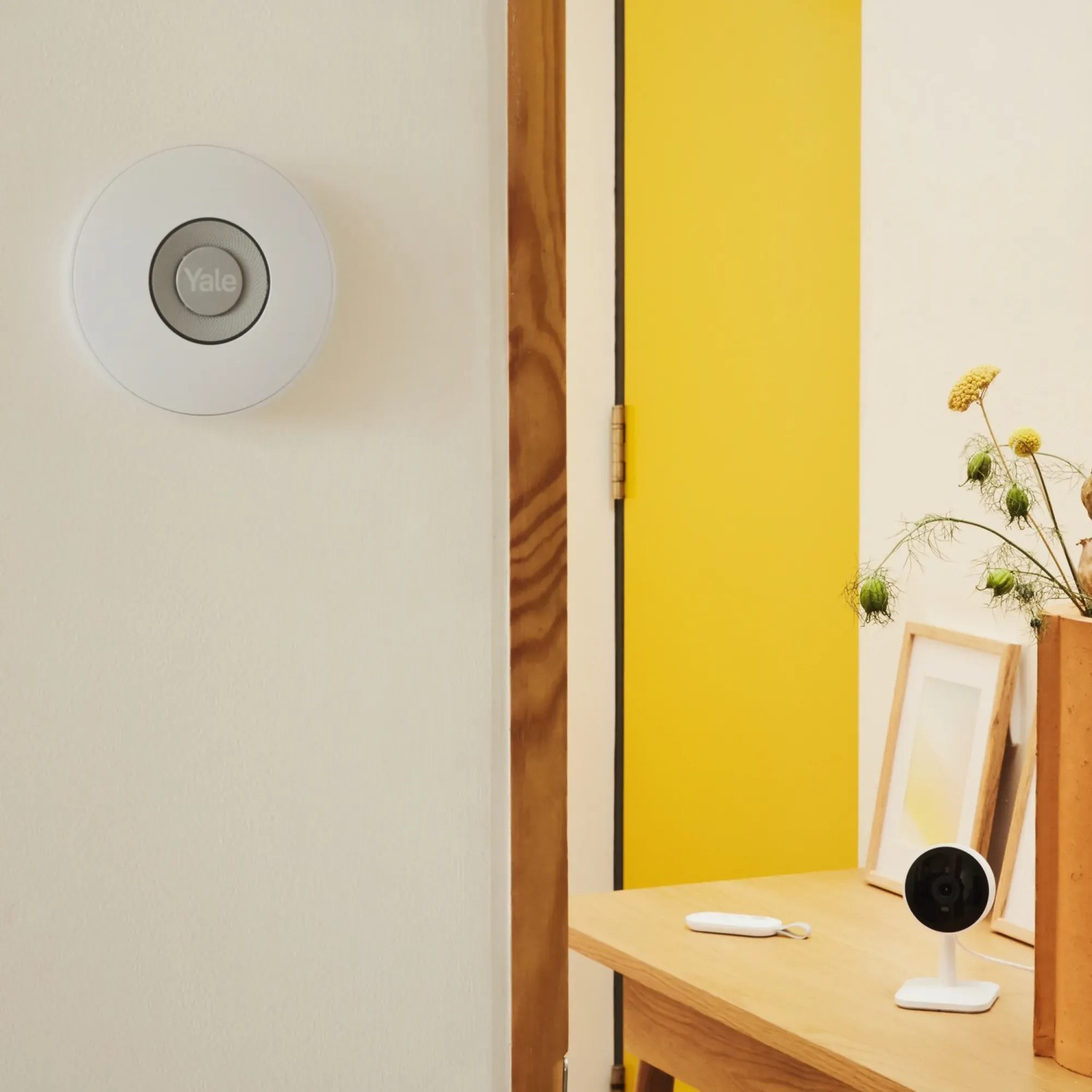 Weiße Yale Sirene für Smart Alarm Innen, kabellos, zur Wandmontage. Alarmanlagen-Zubehör.