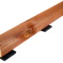 Holzbalken auf GS Terrassen Gummipads (48 Stk.) zur Unterkonstruktion von Terrassendielen.