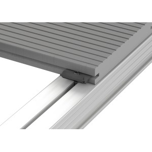 Innovafix Clip zur seitlichen Dielenbefestigung auf Aluminium-Unterkonstruktion.