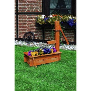 Promadino Holztrog mit Schwengelpumpe, 110x40x100cm, aus Kiefernholz, bepflanzt mit bunten Blumen.