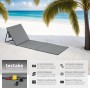2er Set Tectake Strandmatte Mina, grau-blaue Sonnenliege mit verstellbarer Rückenlehne am Strand.