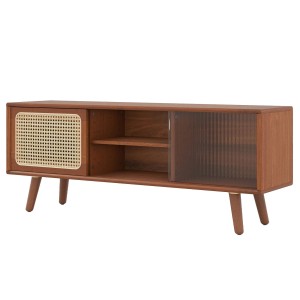 Brauner Bambus TV-Schrank mit Rattan- & gewellter Glasschiebetür, verstellbarem Einlegeboden und konischen Beinen.