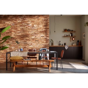 Wohnraum mit Rebel of Styles Holzverblender Colorado Teak an der Wand.