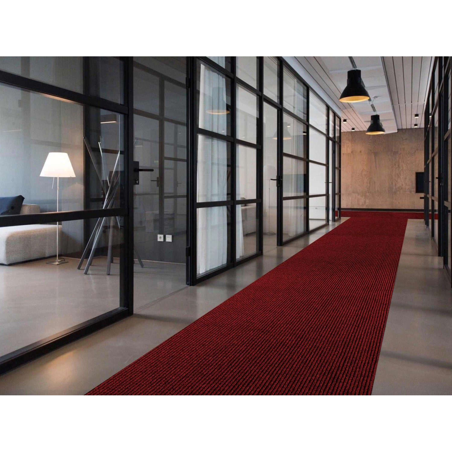 Roter Primaflor Sauberlauf Magnum Teppichläufer im Flur, 2,00x25,00m, robust und zuschneidbar.