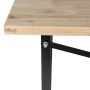 Detailansicht der rikta Werkbank mit Holzplatte und schwarzem Stahlgestell.