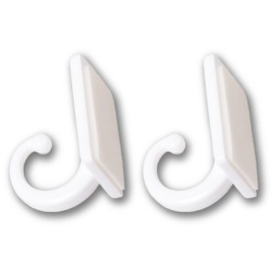 Zwei weiße, selbstklebende Raffhaken für Gardinen "Ellen" im Detail.