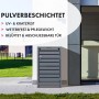 Graue Karat Mülltonnenbox Magnus mit Edelstahlrahmen und abschließbarer Tür vor Hauswand.