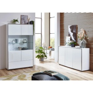 ebuy24 Kenan Vitrine, weiß hochglanz lackiert, mit 2 Türen und 1 Schublade im Wohnzimmer.