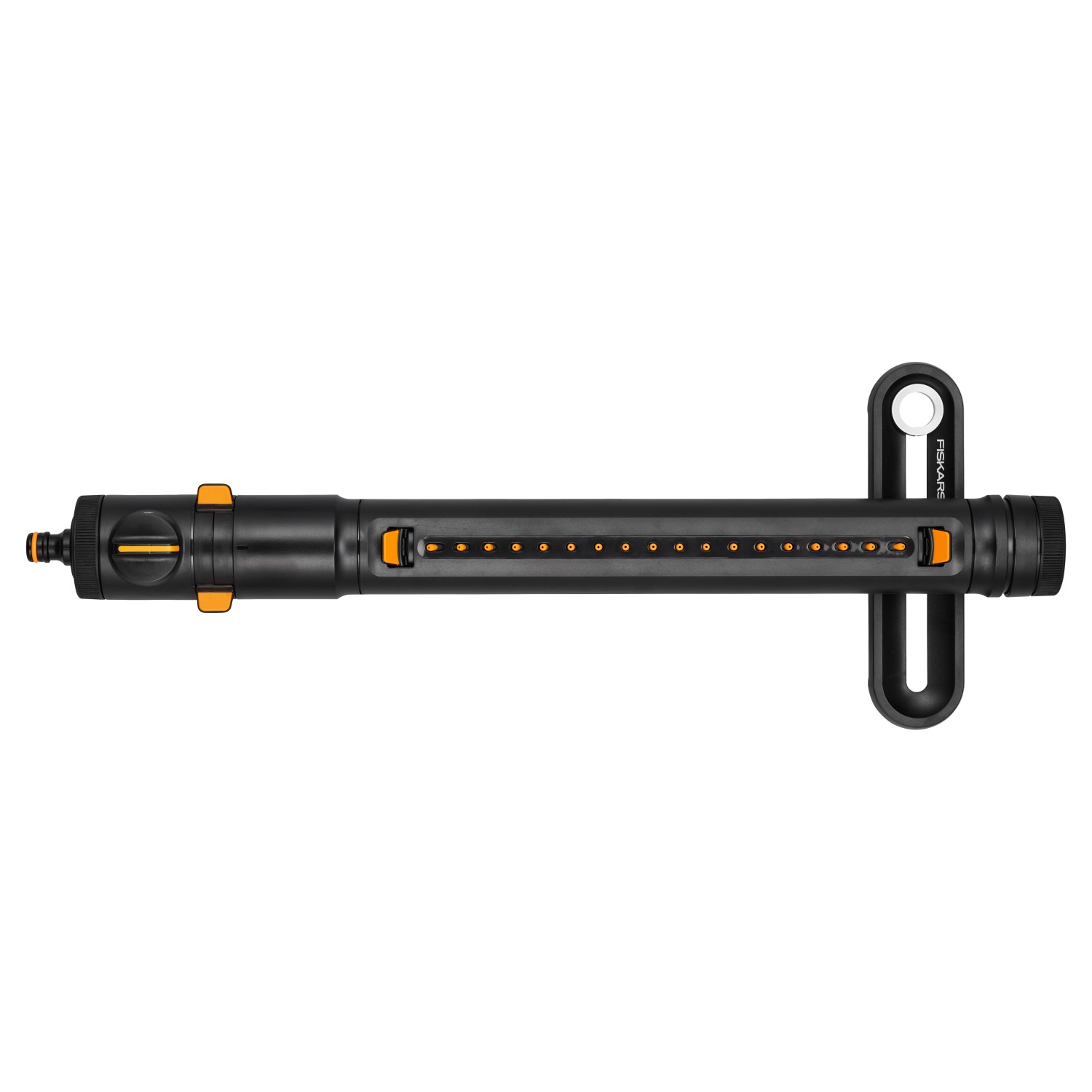 Fiskars Oszillierender Regner X-Series S-L, schwarz-orange, für gleichmäßige Bewässerung.